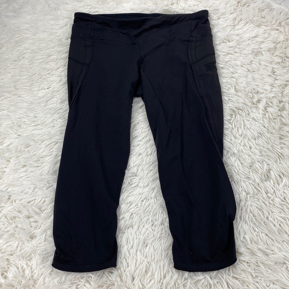 🔥$SALE$🔥 Lululemon Crop Black - Picture 1 of 8